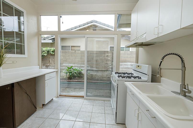 302 Leveland Ln, Modesto, CA 95350