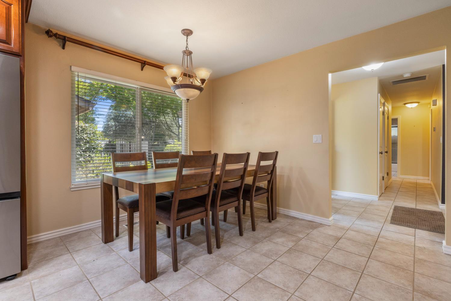 3305 Appaloosa Ct, Modesto, CA 95356