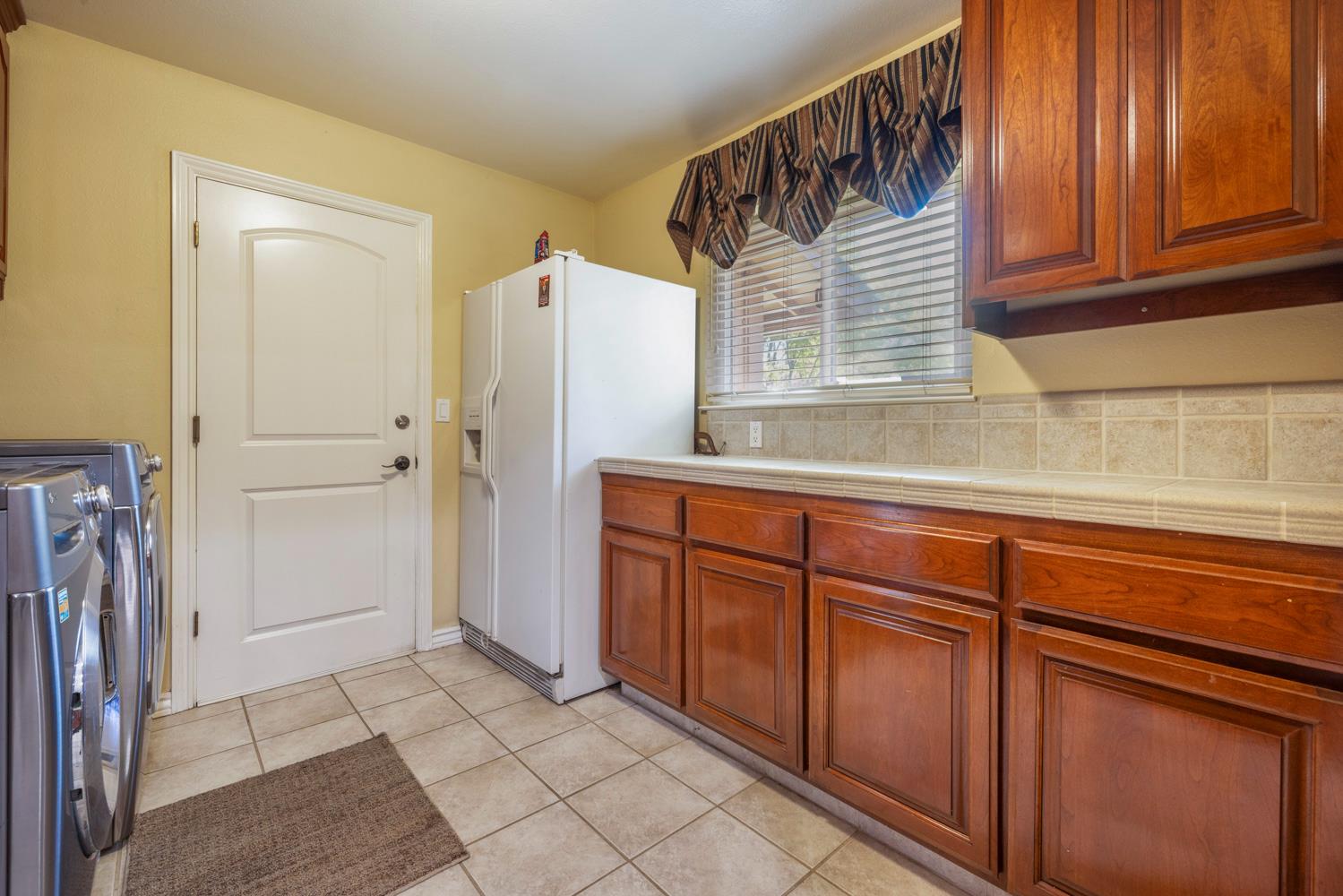 3305 Appaloosa Ct, Modesto, CA 95356