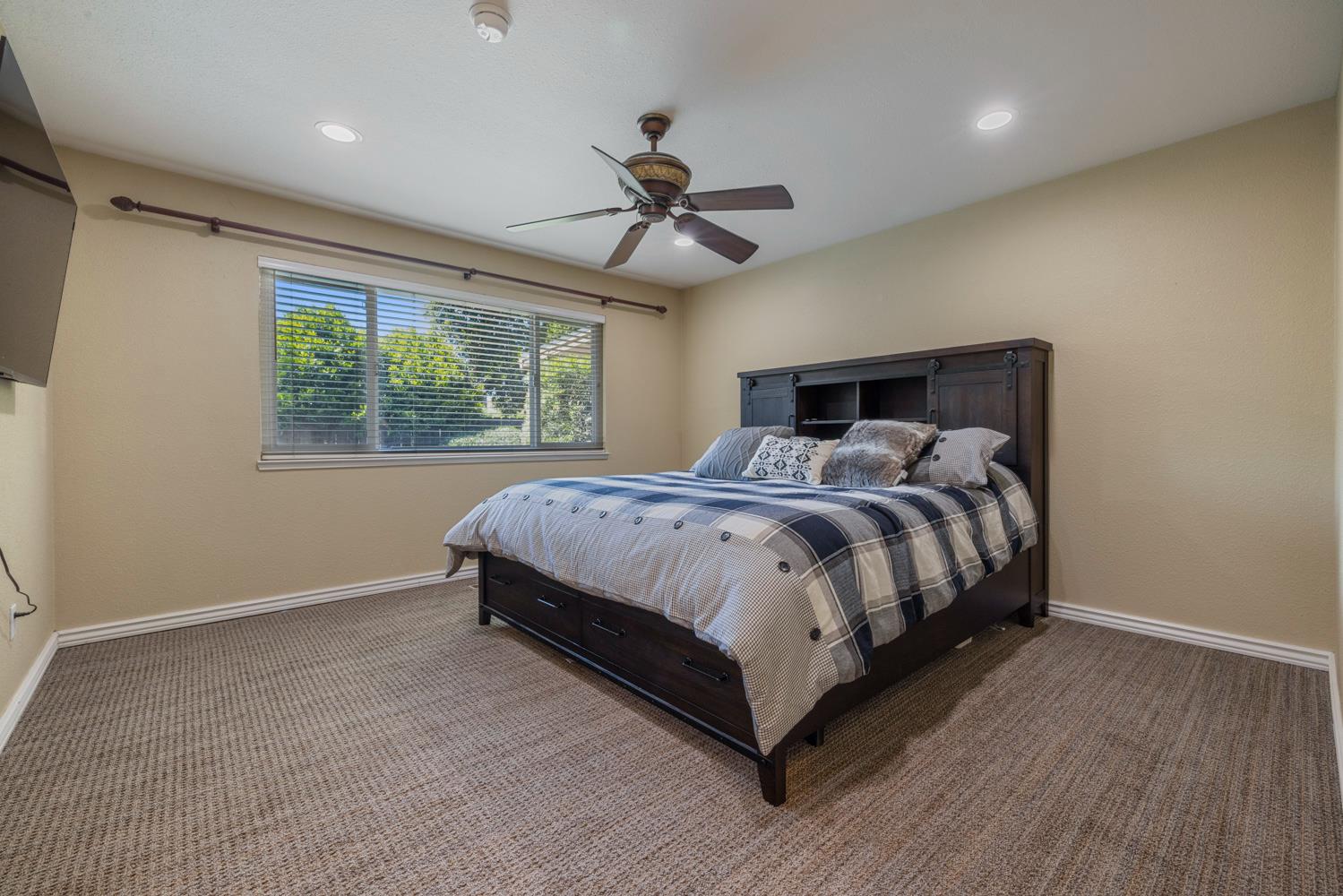 3305 Appaloosa Ct, Modesto, CA 95356