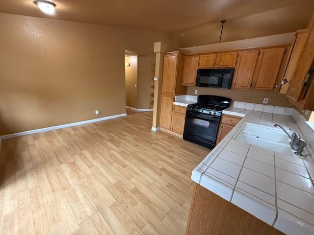 2815 Crescent Moon Ct, Ceres, CA 95307