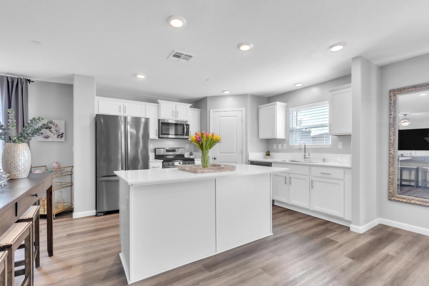 6203 Panda Way, Riverbank, CA 95367