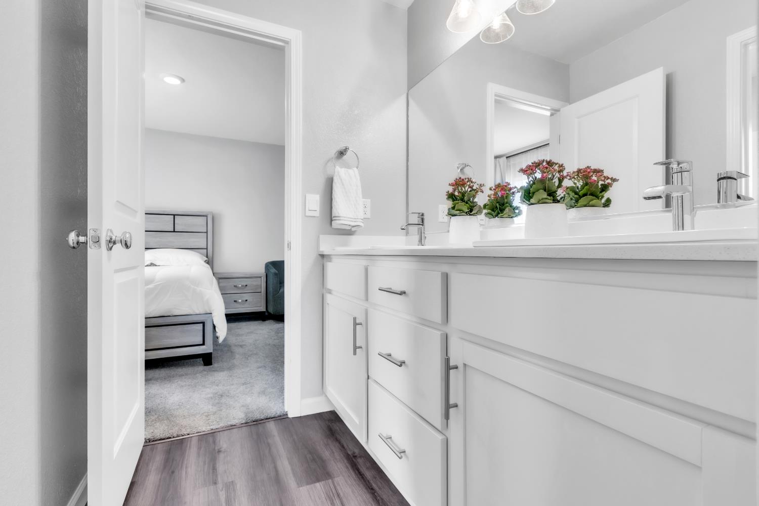 6203 Panda Way, Riverbank, CA 95367