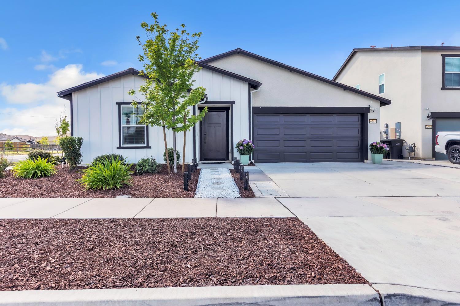 6203 Panda Way, Riverbank, CA 95367