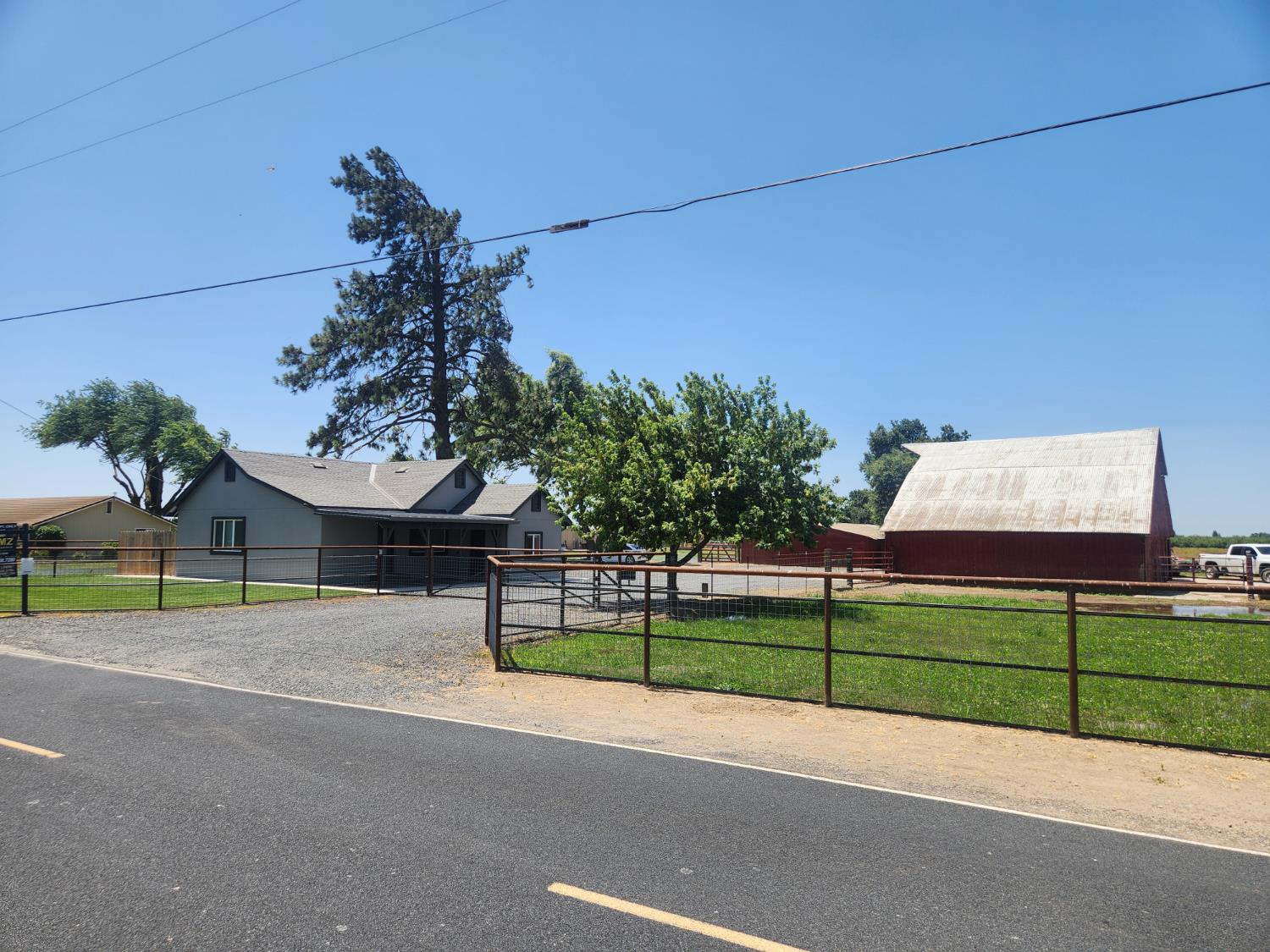 20383 Sutliff Rd, Escalon, CA 95320