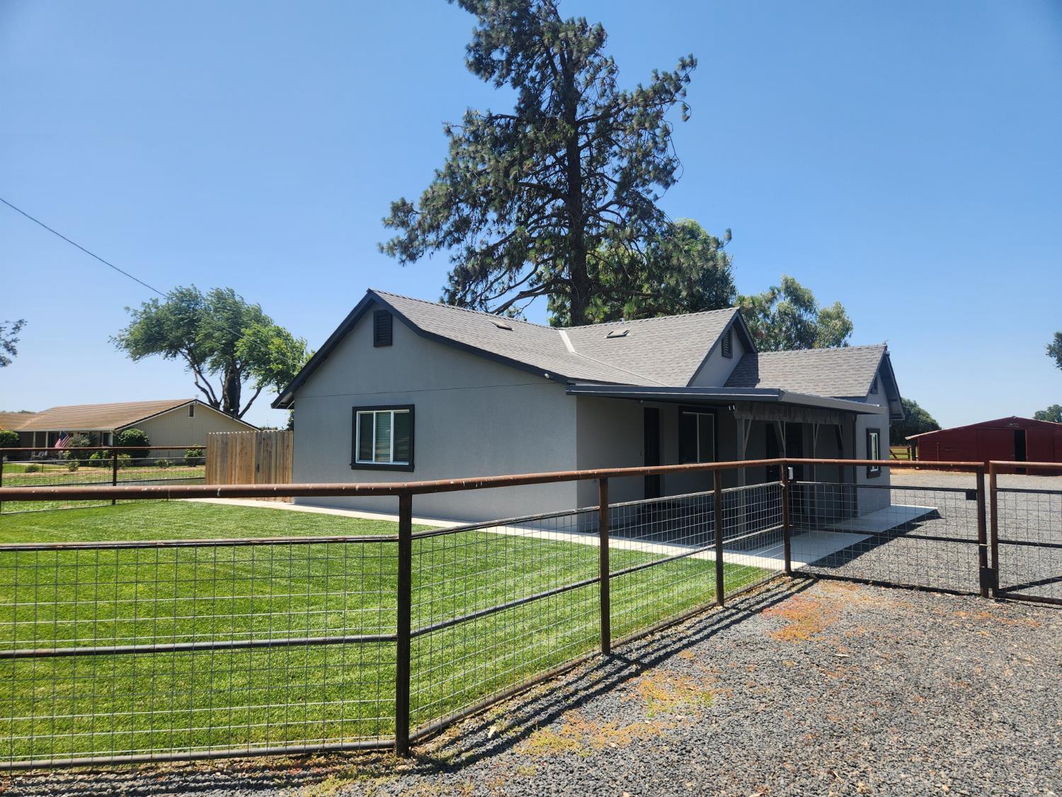 20383 Sutliff Rd, Escalon, CA 95320