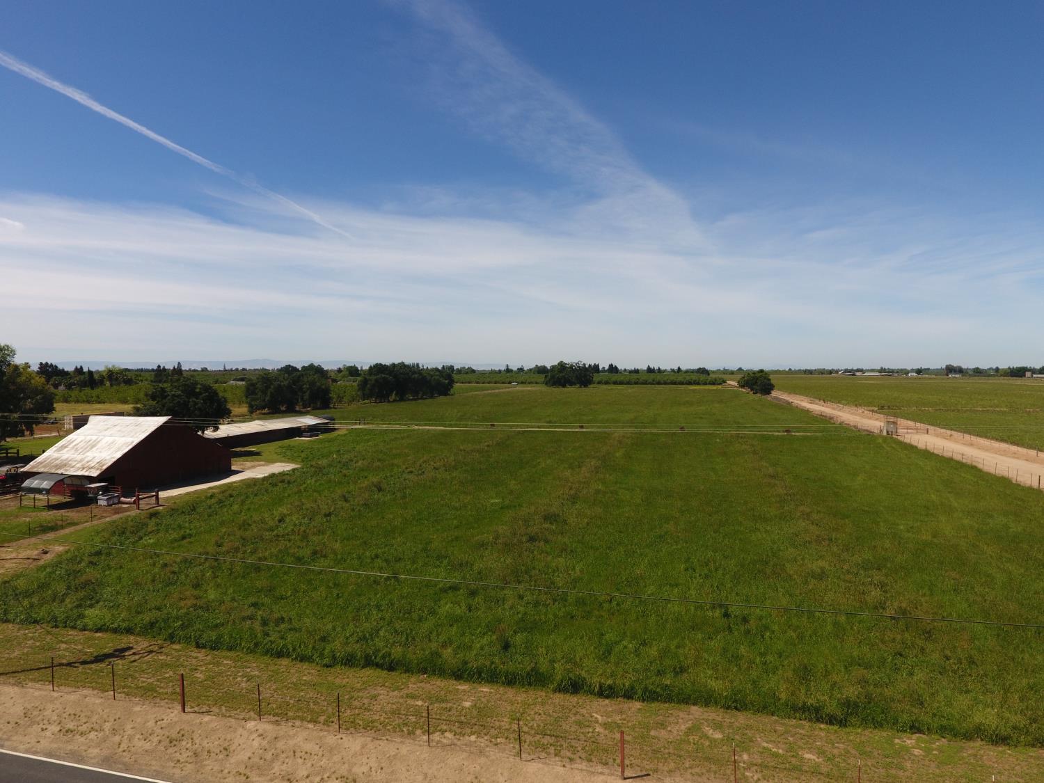 20383 Sutliff Rd, Escalon, CA 95320