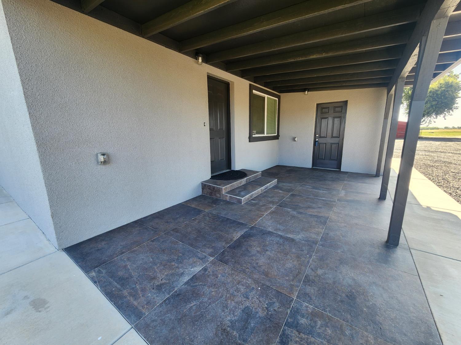 20383 Sutliff Rd, Escalon, CA 95320
