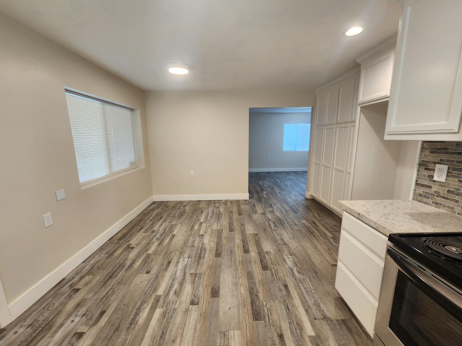 20383 Sutliff Rd, Escalon, CA 95320