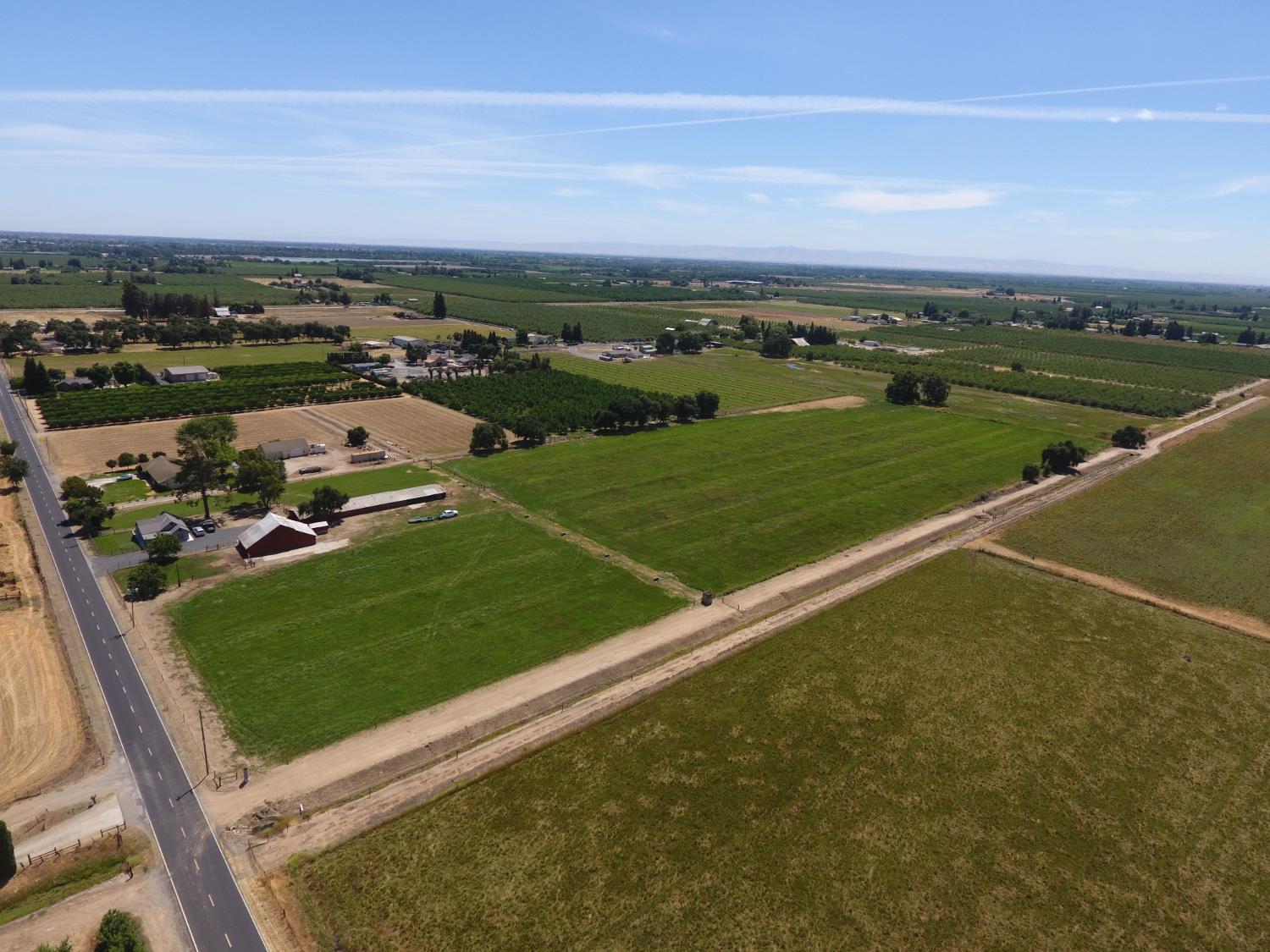 20383 Sutliff Rd, Escalon, CA 95320
