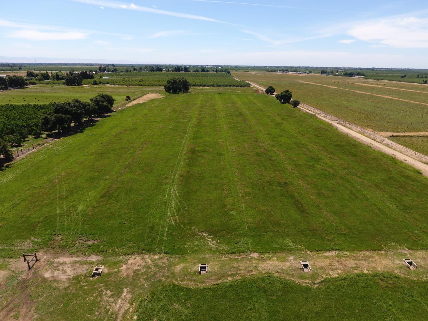 20383 Sutliff Rd, Escalon, CA 95320