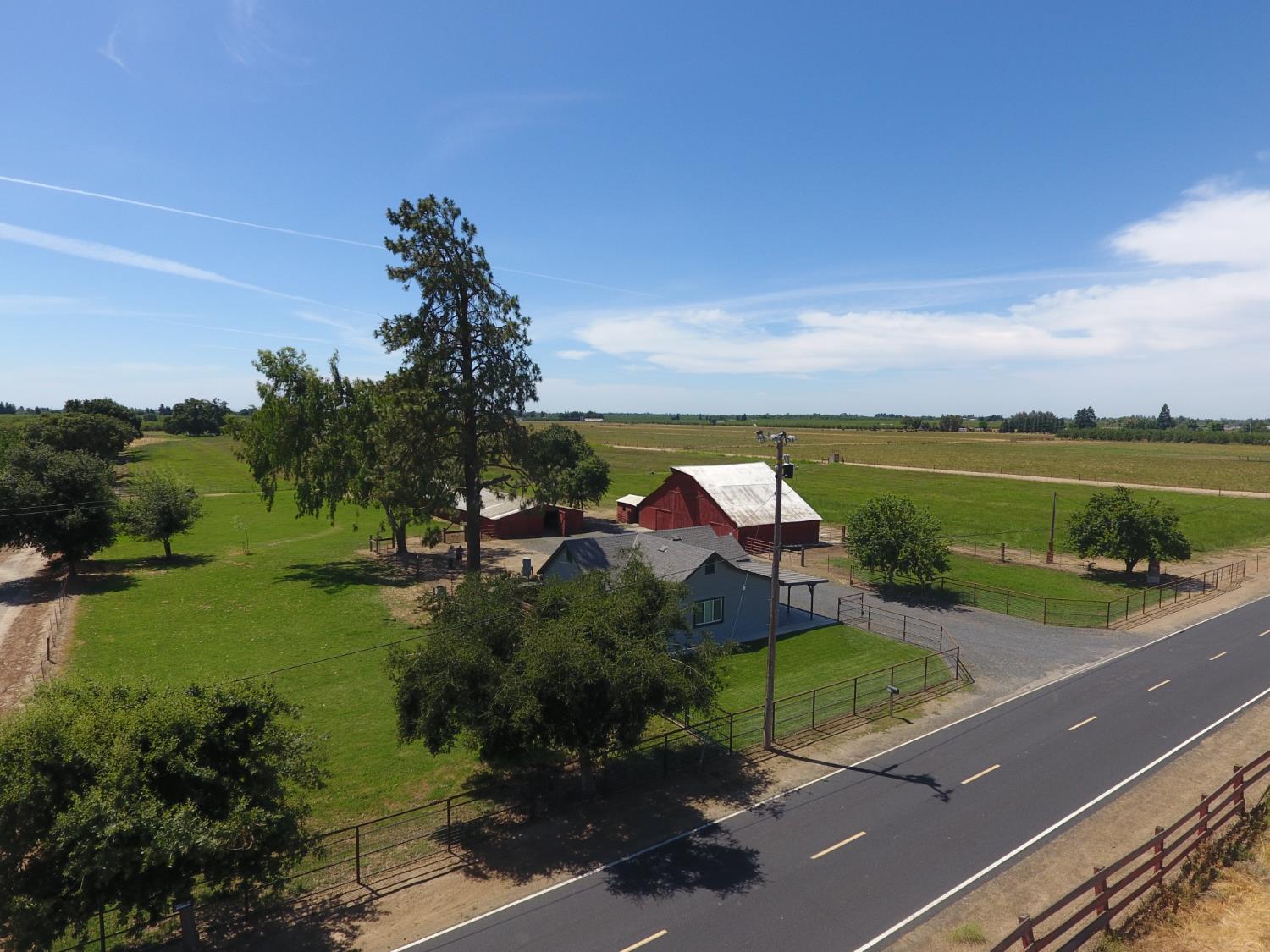 20383 Sutliff Rd, Escalon, CA 95320