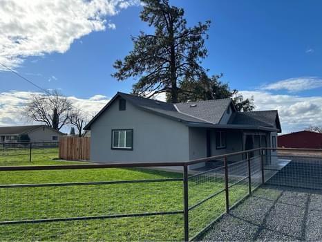 20383 Sutliff Rd, Escalon, CA 95320