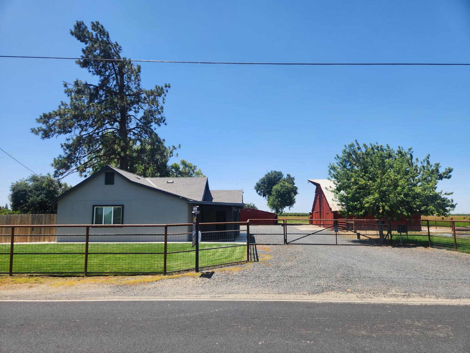 20383 Sutliff Rd, Escalon, CA 95320