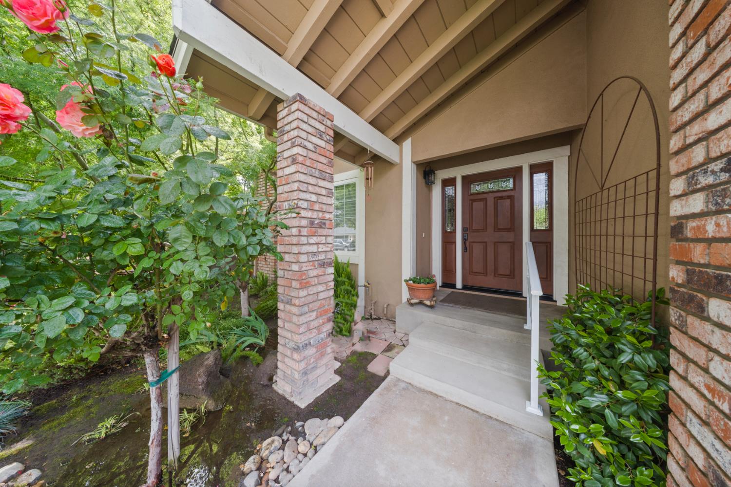 1325 Forest Dr, Turlock, CA 95380