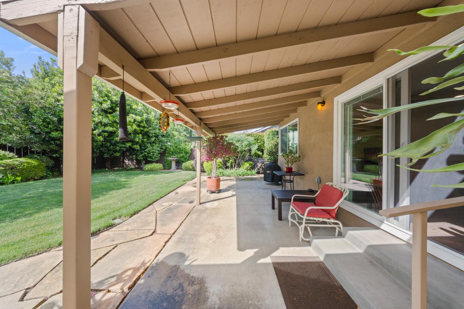 1325 Forest Dr, Turlock, CA 95380