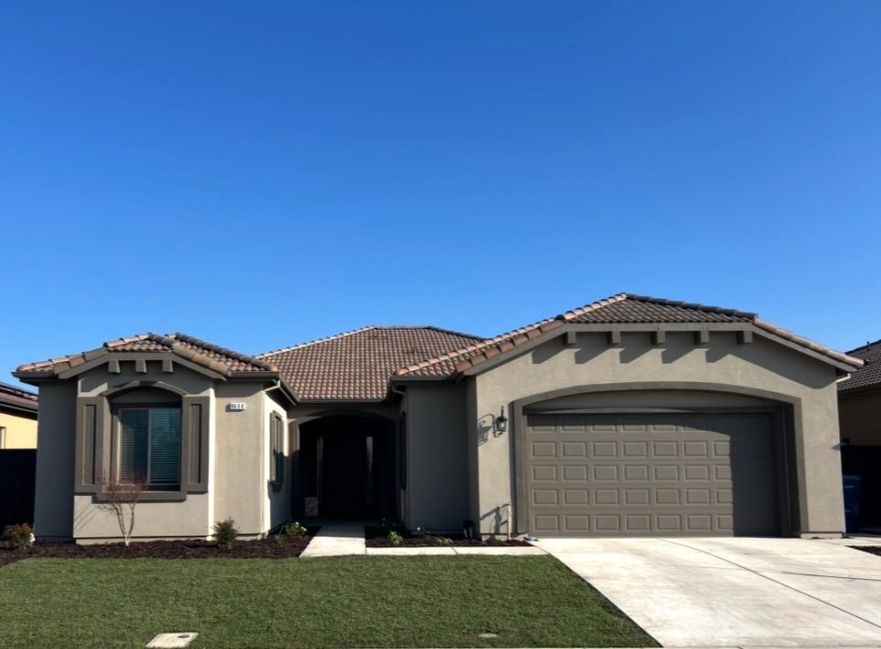 8698 N Privado Ct, Hilmar, CA 95324
