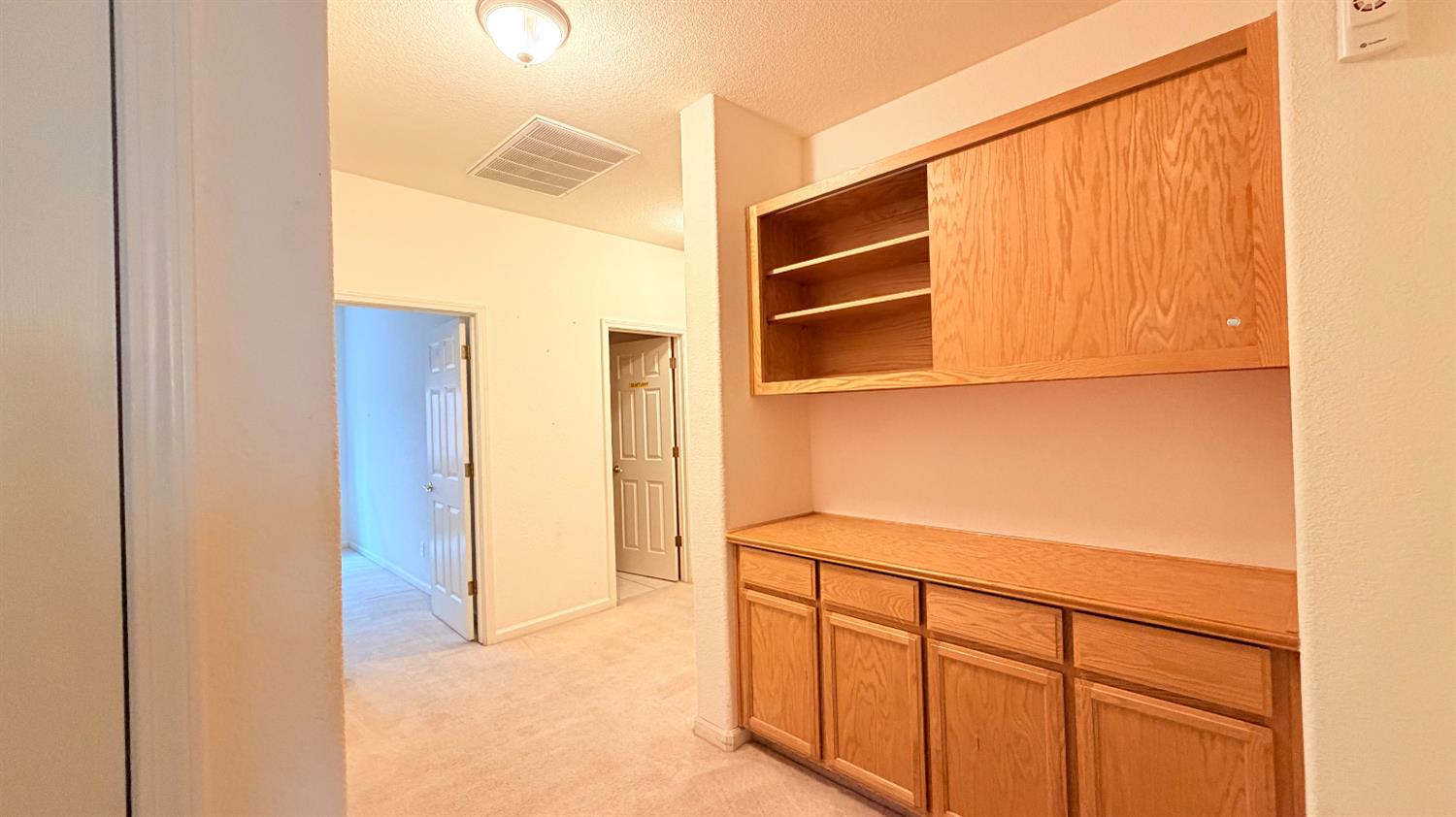 2518 clayridge Ct, Riverbank, CA 95367