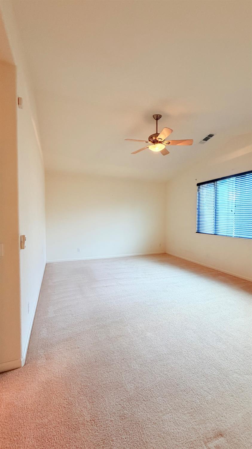 2518 clayridge Ct, Riverbank, CA 95367