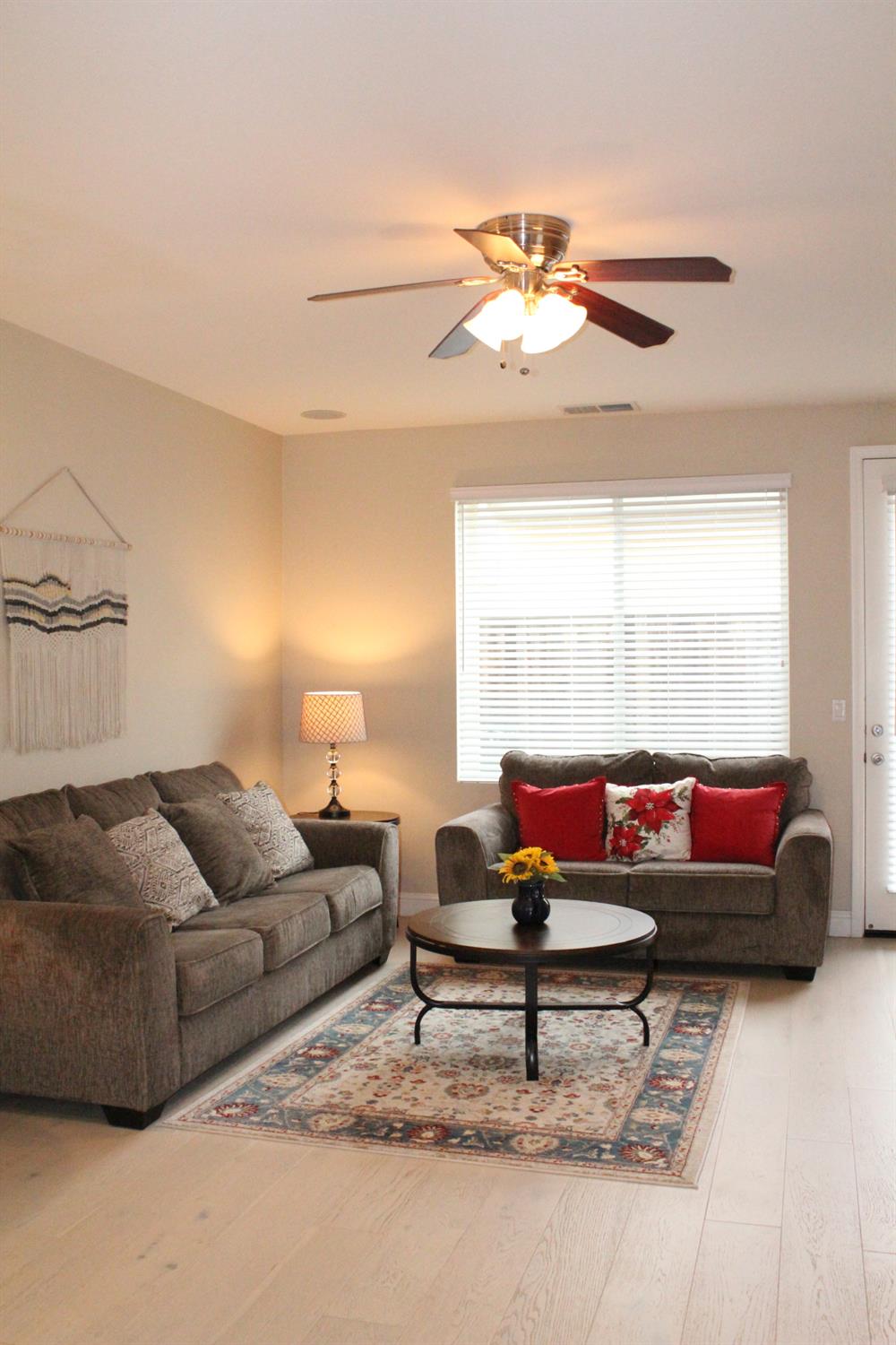 2532 Cottage Pointe Dr, Riverbank, CA 95367