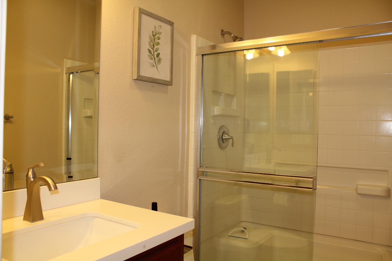 2532 Cottage Pointe Dr, Riverbank, CA 95367