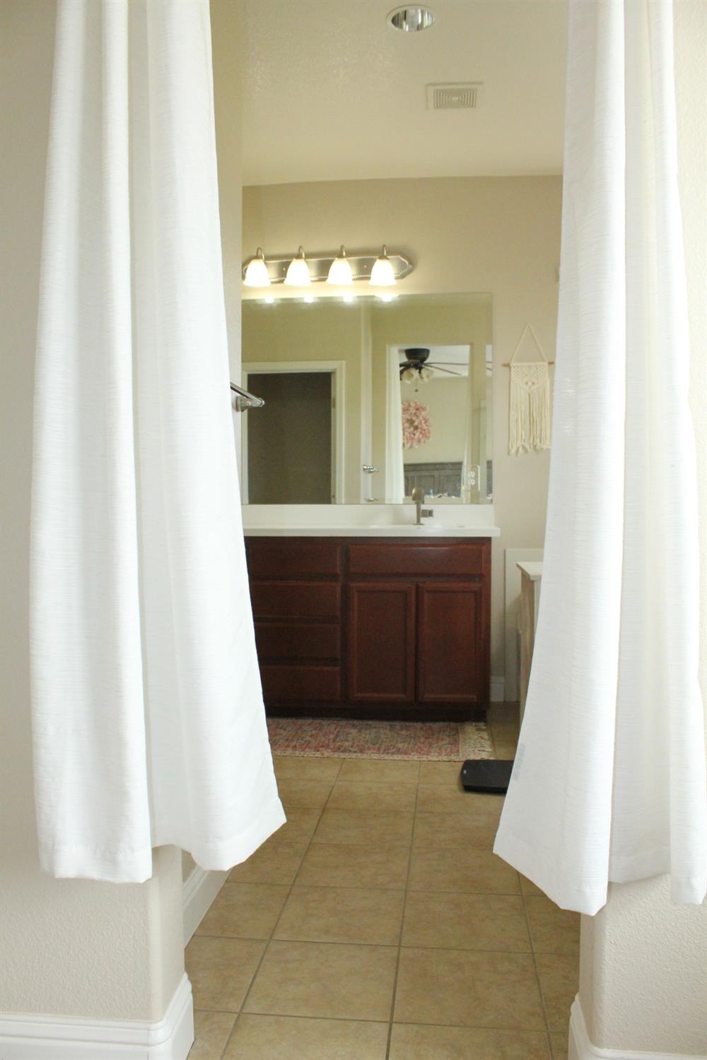 2532 Cottage Pointe Dr, Riverbank, CA 95367