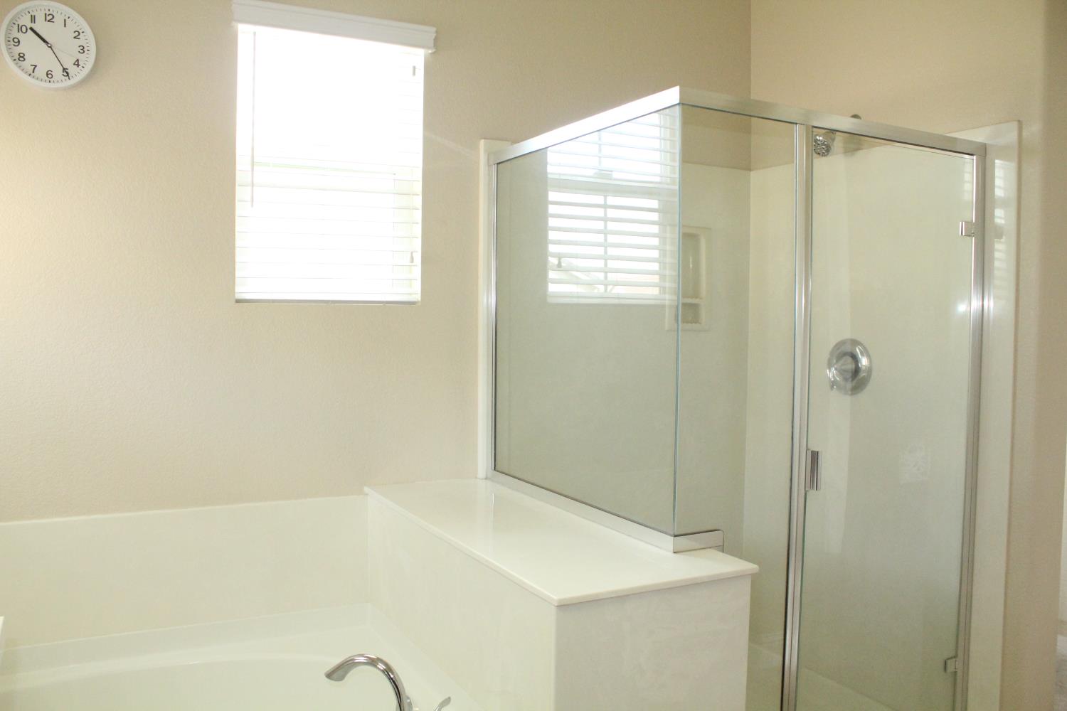 2532 Cottage Pointe Dr, Riverbank, CA 95367