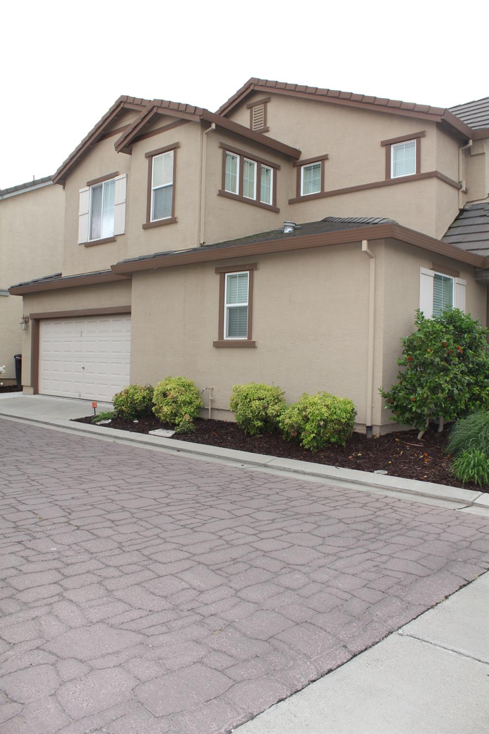 2532 Cottage Pointe Dr, Riverbank, CA 95367