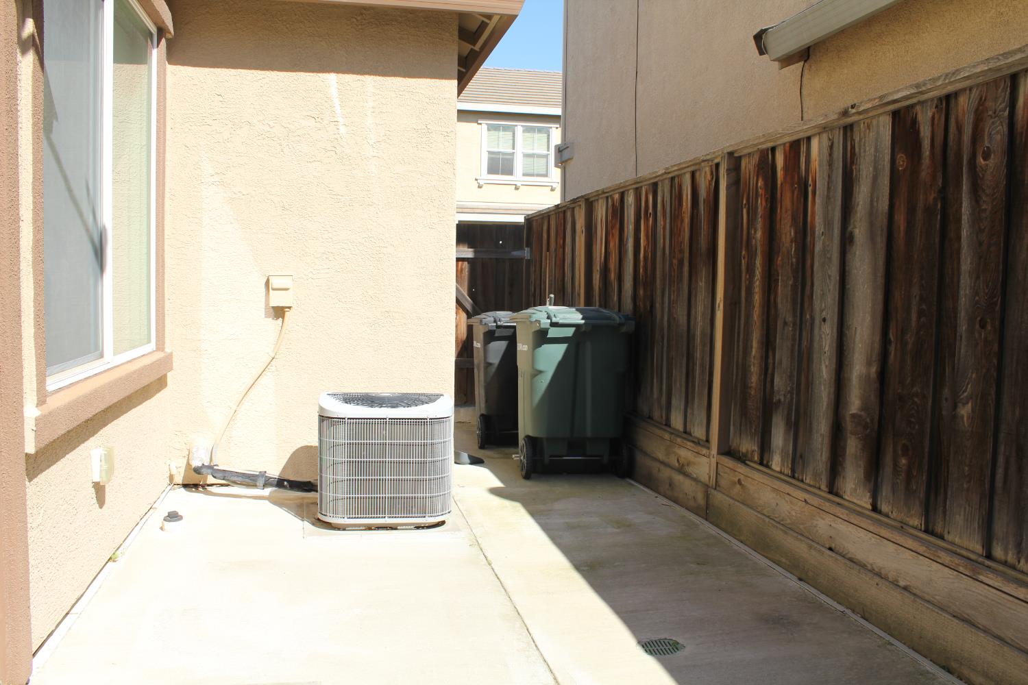 2532 Cottage Pointe Dr, Riverbank, CA 95367