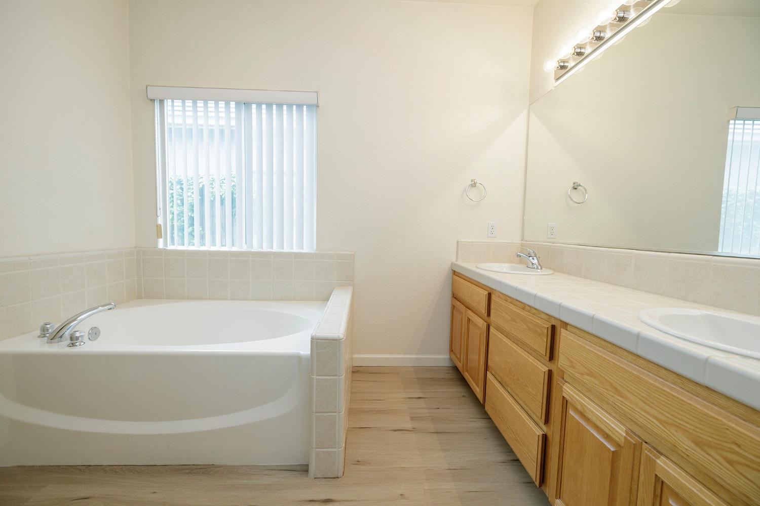 3513 Aristides Dr, Modesto, CA 95355