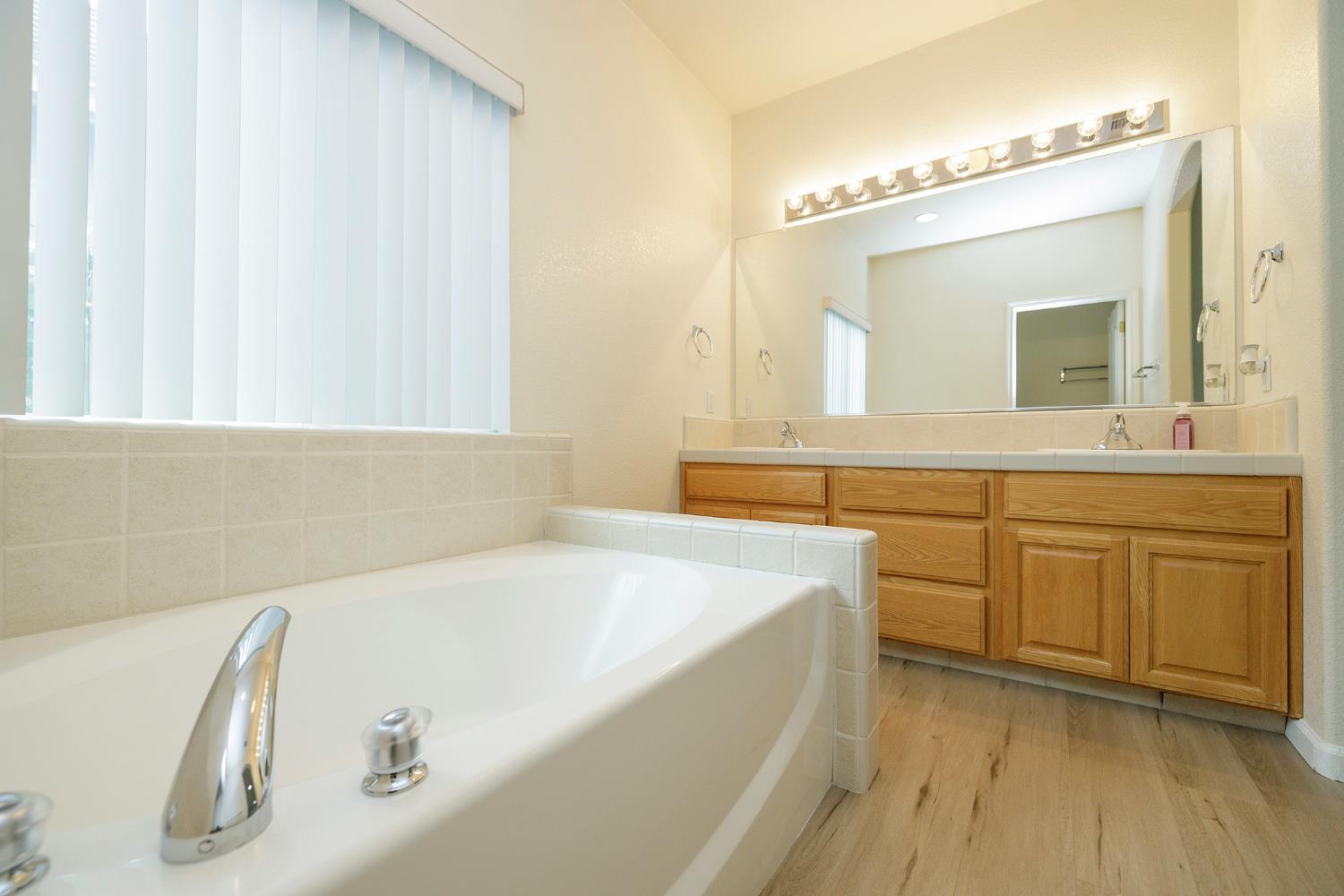 3513 Aristides Dr, Modesto, CA 95355