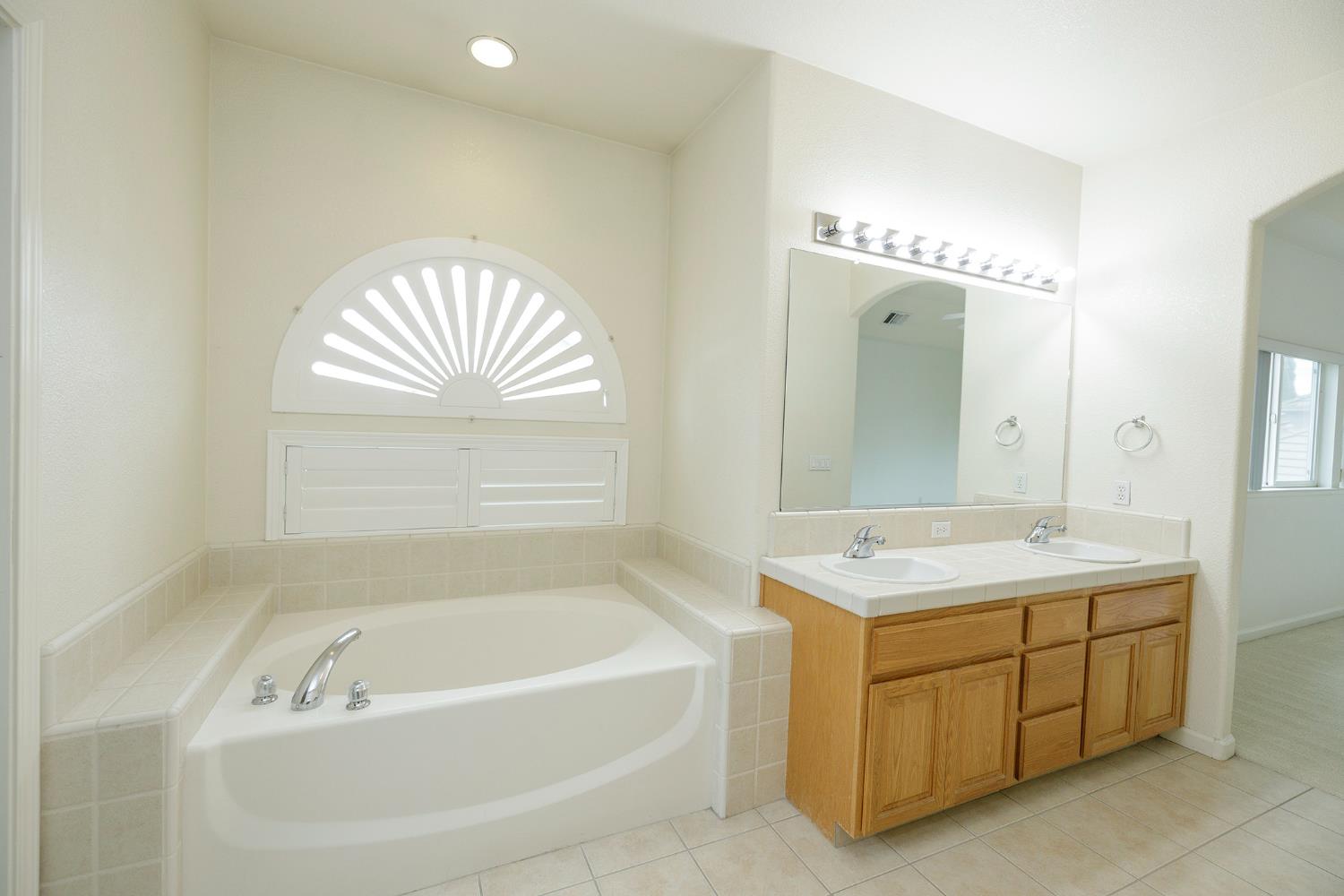 3513 Aristides Dr, Modesto, CA 95355