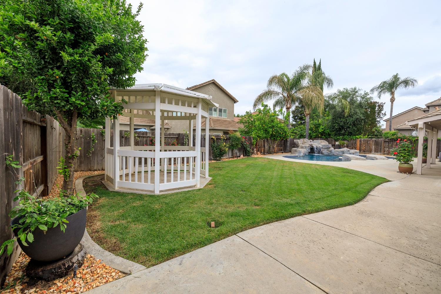 3513 Aristides Dr, Modesto, CA 95355