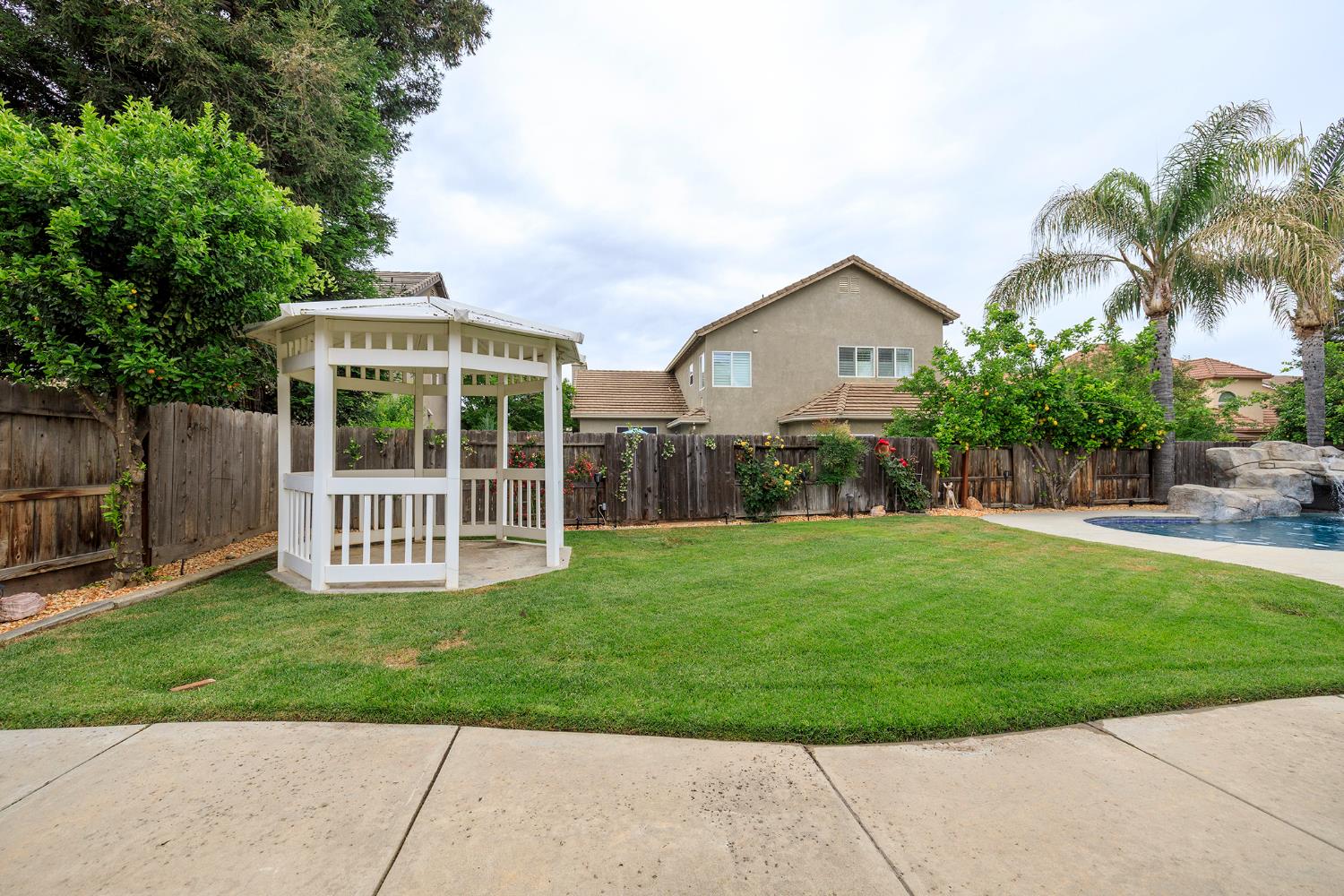 3513 Aristides Dr, Modesto, CA 95355