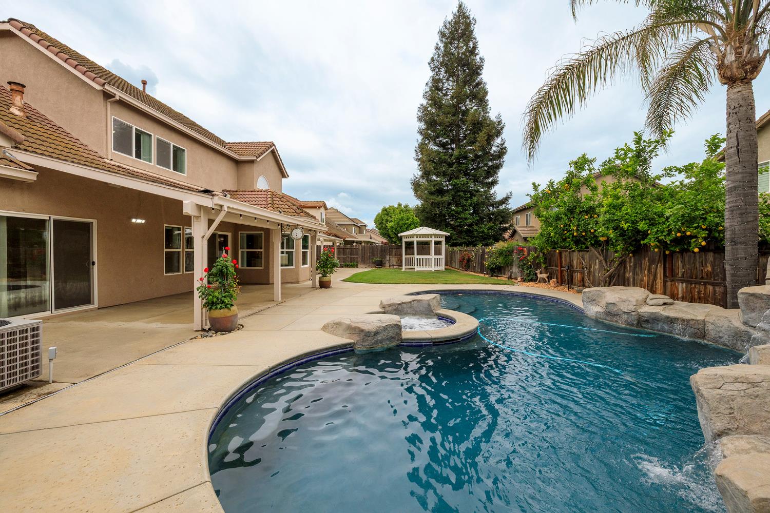 3513 Aristides Dr, Modesto, CA 95355