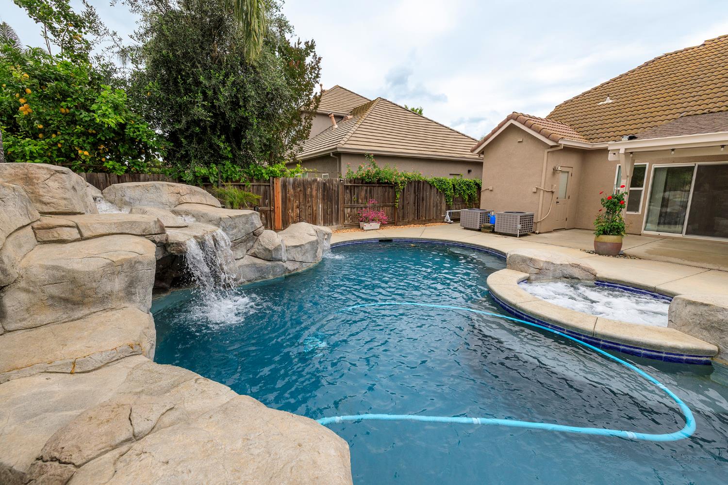 3513 Aristides Dr, Modesto, CA 95355