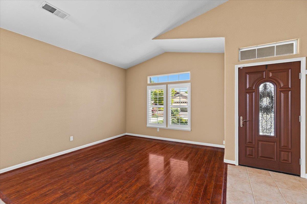 1924 Sunflower Ct, Modesto, CA 95356