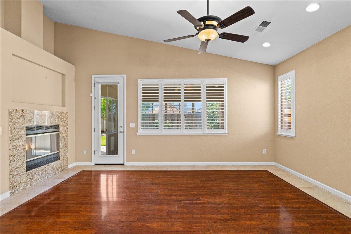 1924 Sunflower Ct, Modesto, CA 95356