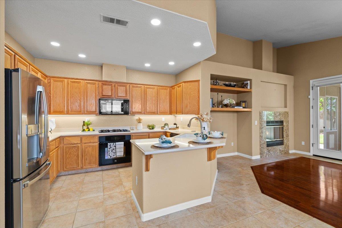 1924 Sunflower Ct, Modesto, CA 95356