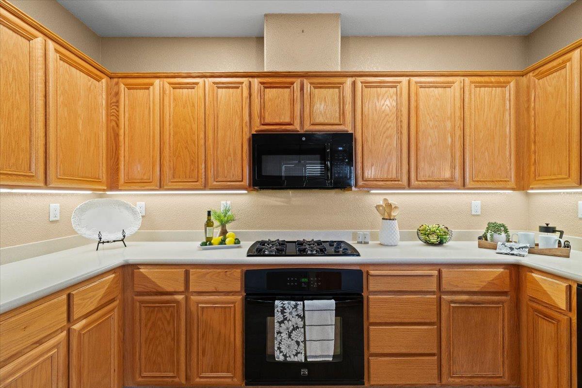 1924 Sunflower Ct, Modesto, CA 95356