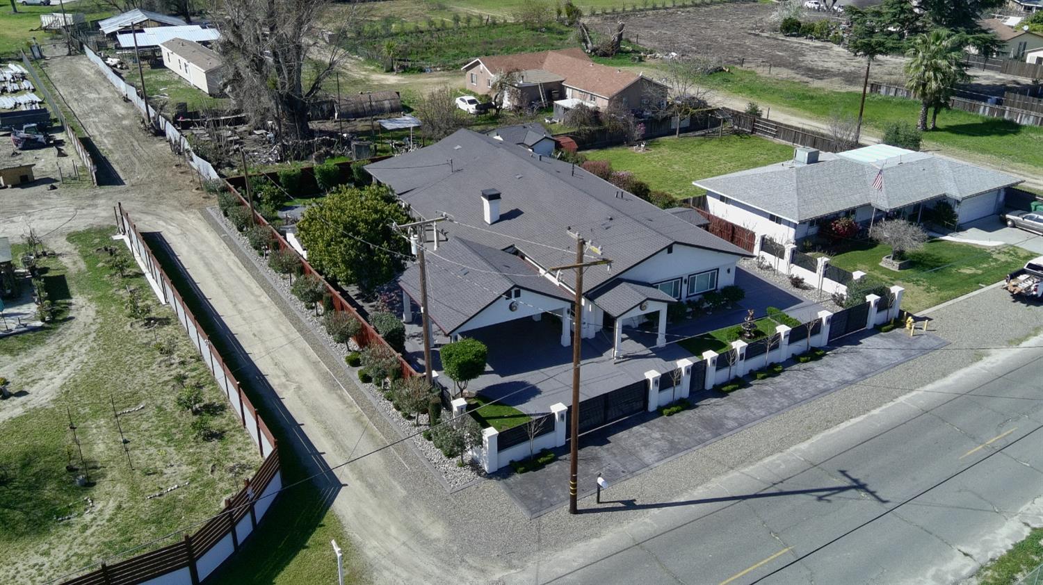 9293 Hillside Dr, Delhi, CA 95315