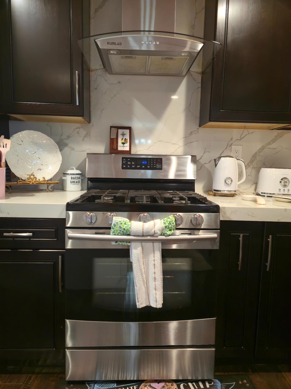 9293 Hillside Dr, Delhi, CA 95315