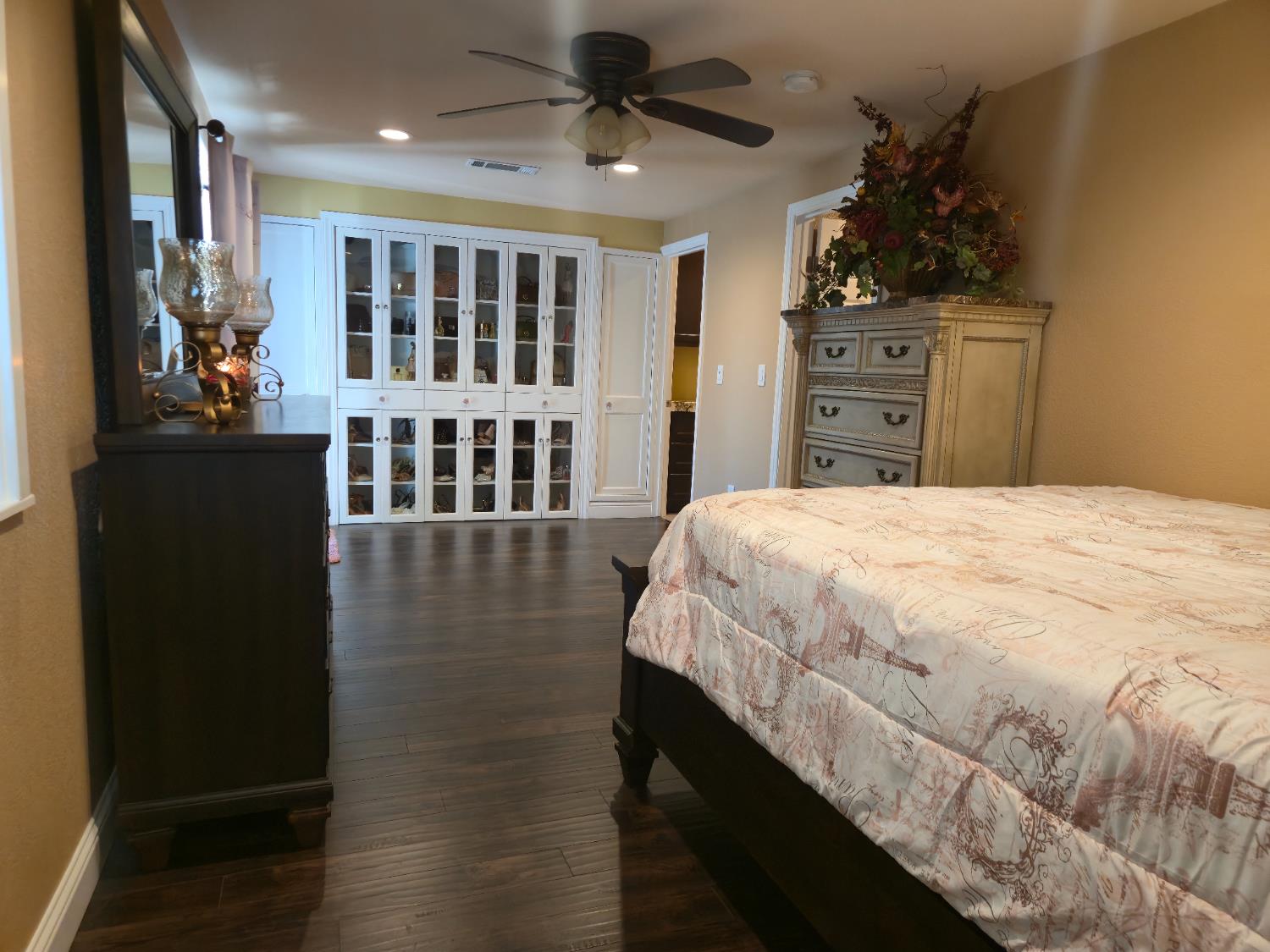 9293 Hillside Dr, Delhi, CA 95315