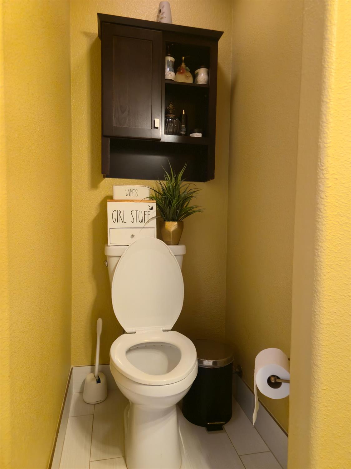 9293 Hillside Dr, Delhi, CA 95315