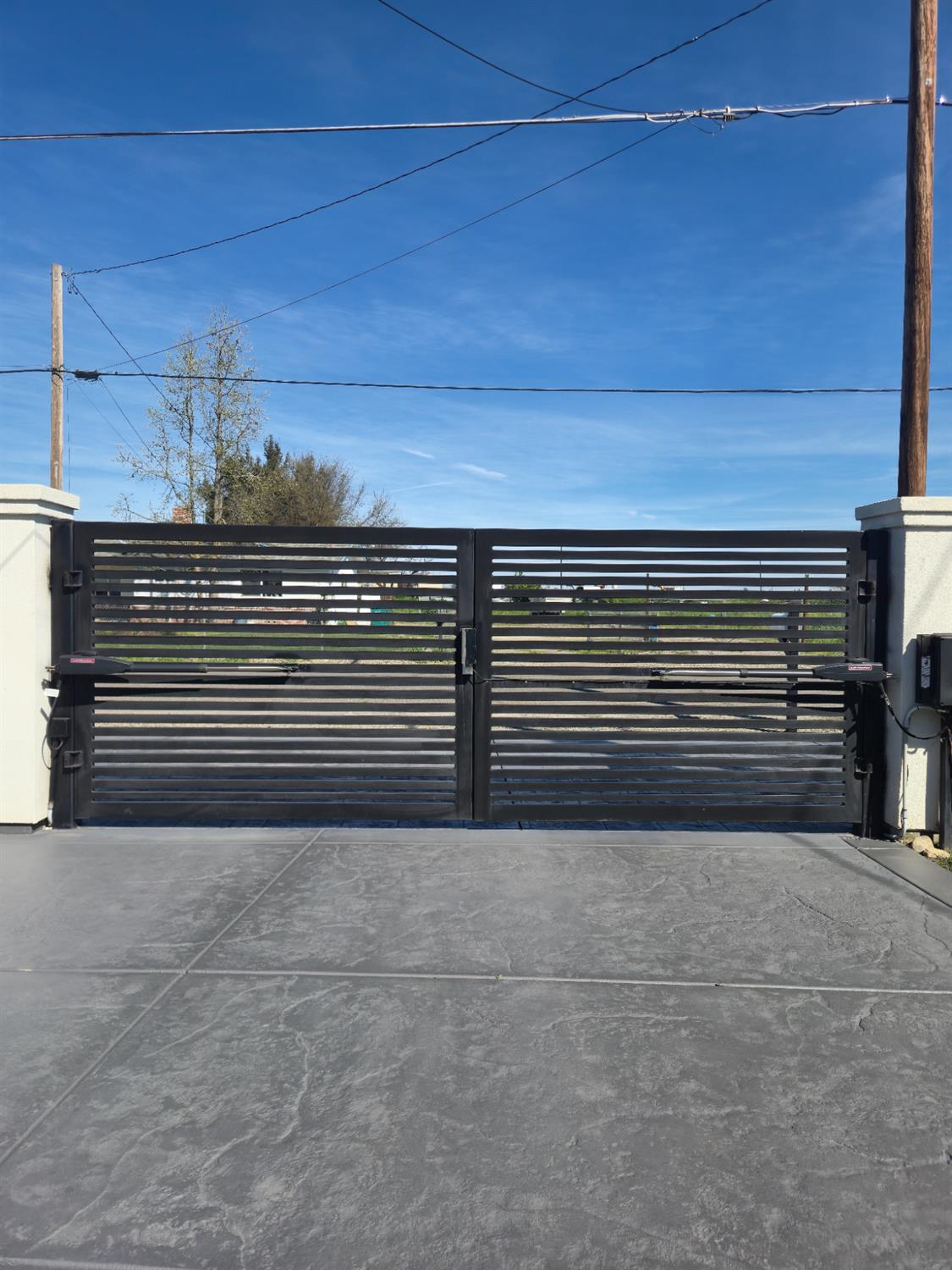 9293 Hillside Dr, Delhi, CA 95315