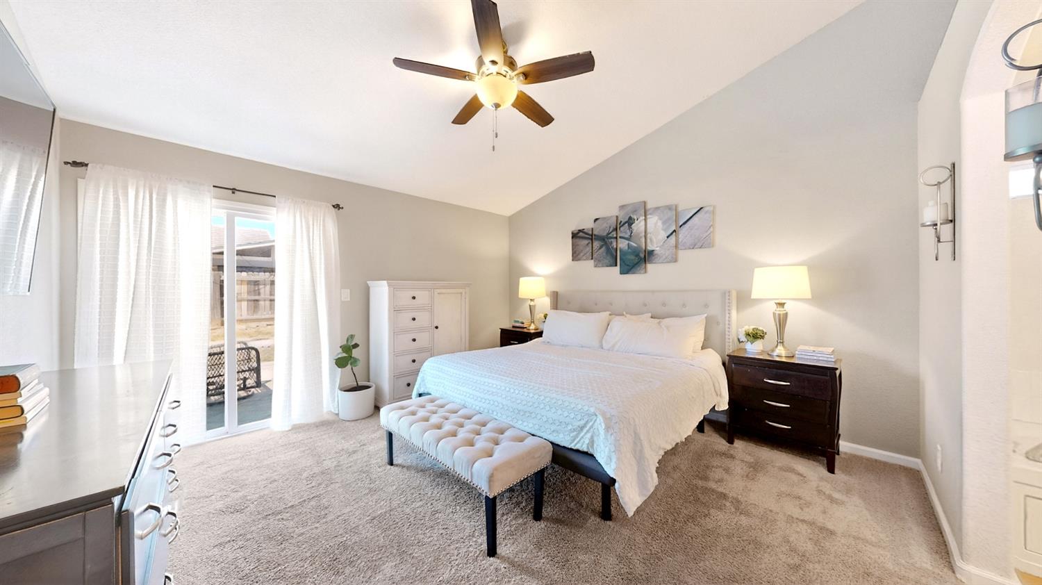 529 Fairmont Dr, Los Banos, CA 93635