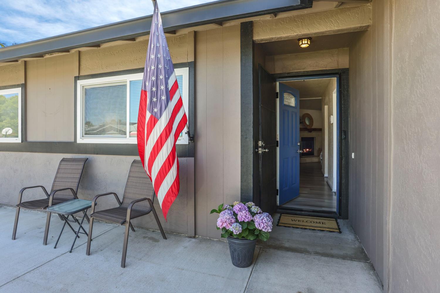 822 Buchanon Ln, Manteca, CA 95336