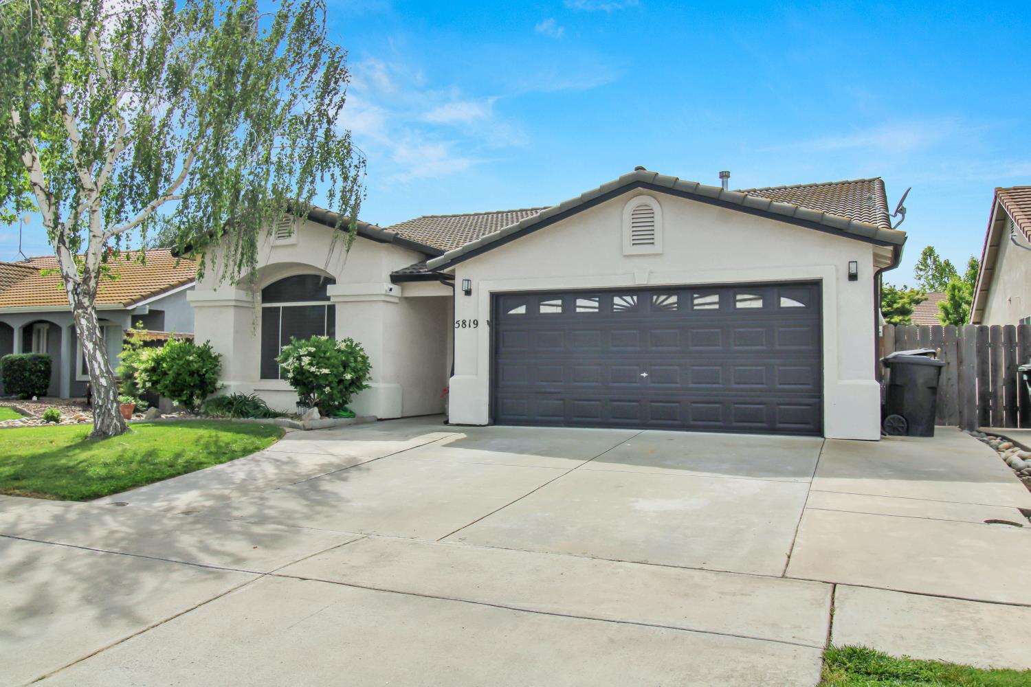 5819 Webb St, Riverbank, CA 95367