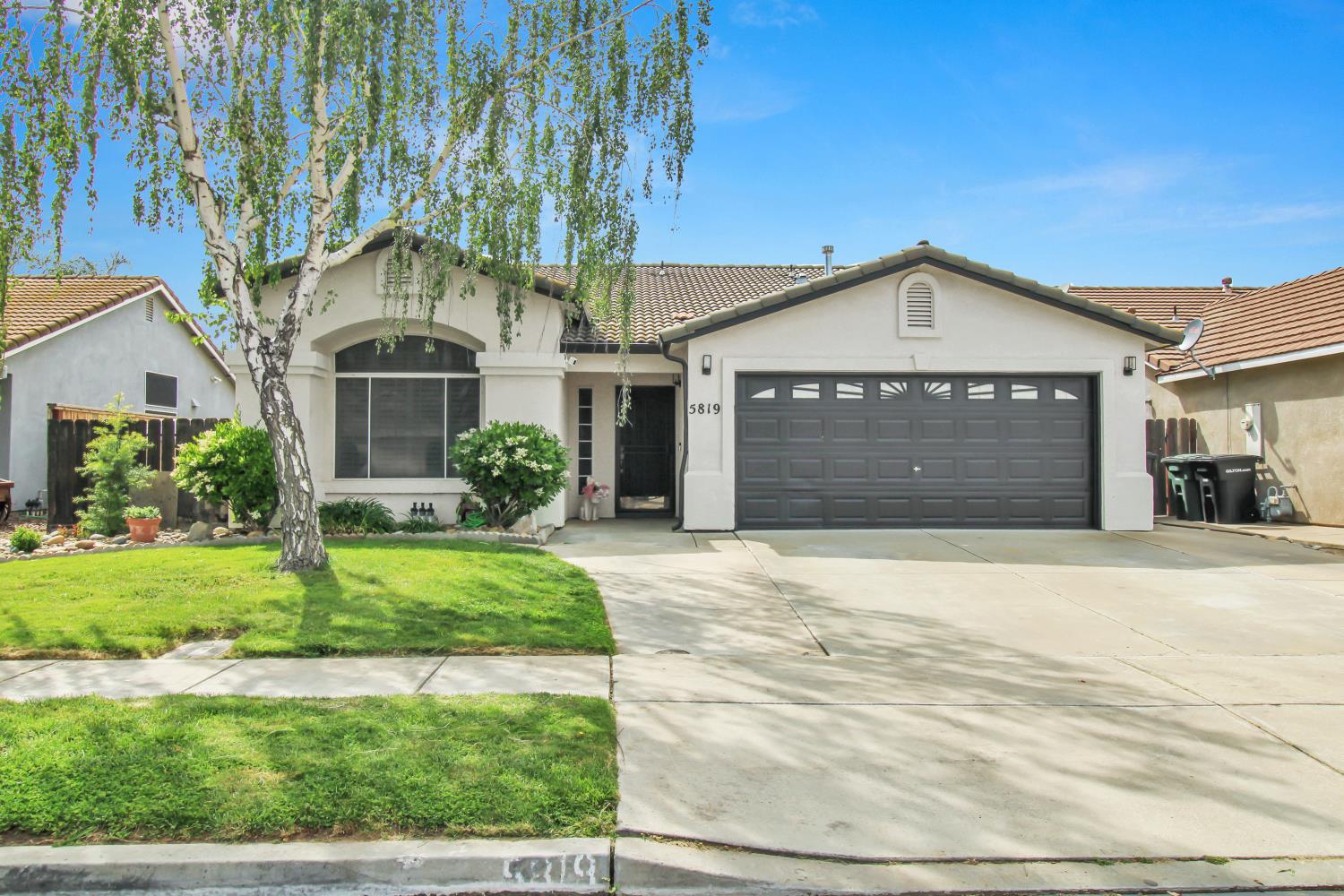 5819 Webb St, Riverbank, CA 95367