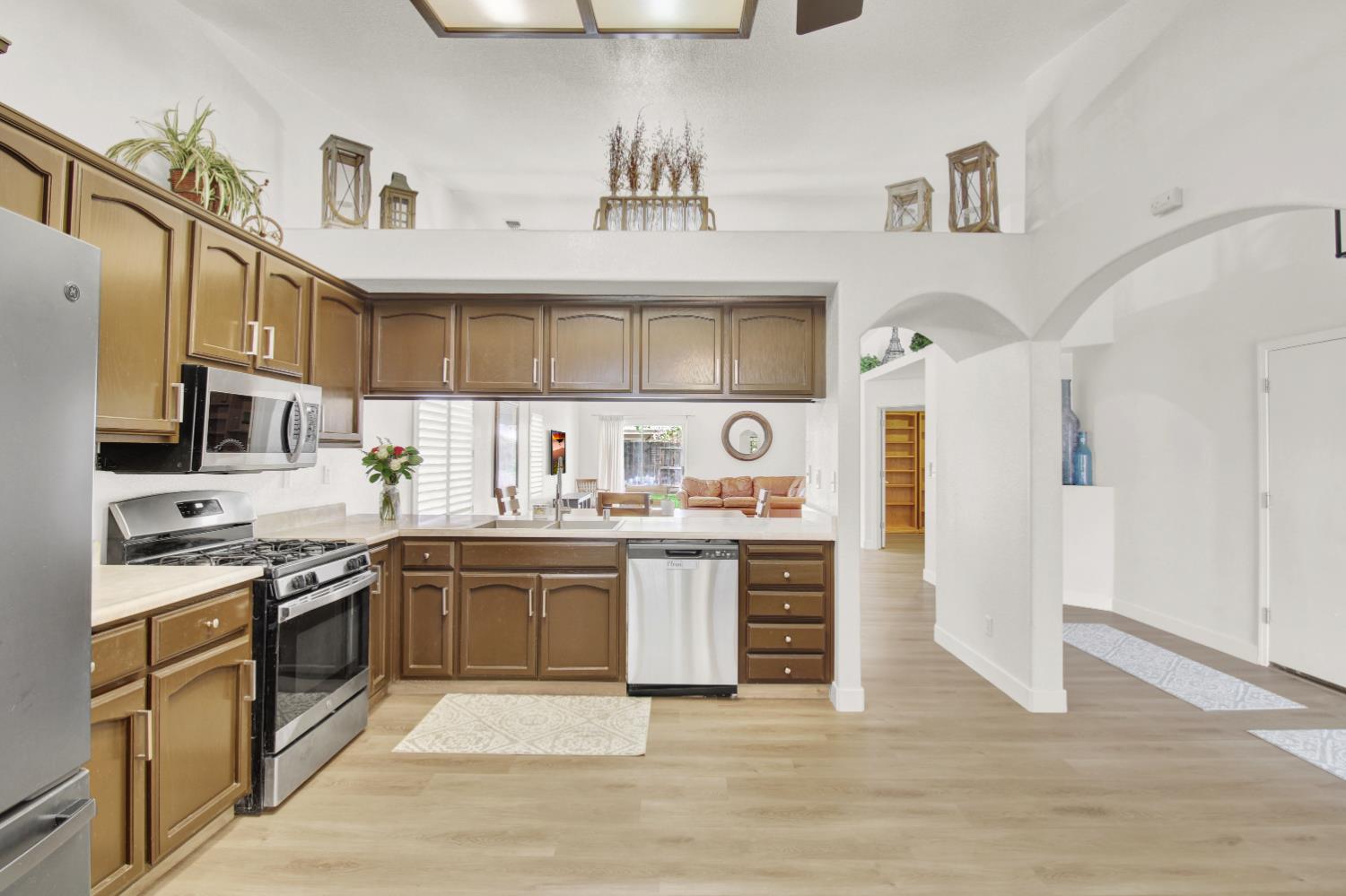 5819 Webb St, Riverbank, CA 95367